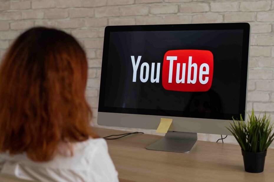 Top 4 Must-Follow YouTube Channels for Digital Marketing Mastery in 2024